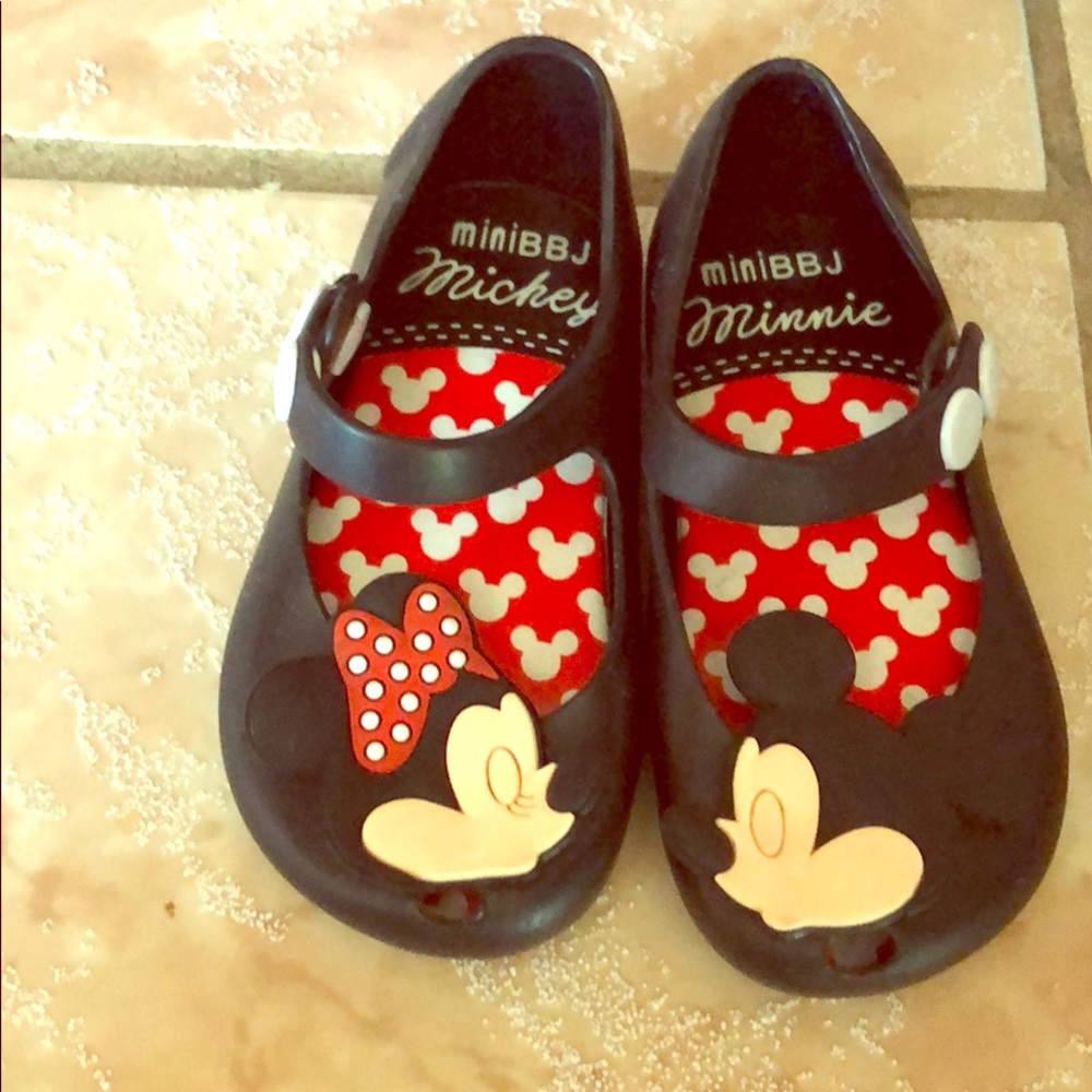 Mickey Minnie toddler shoes size 6